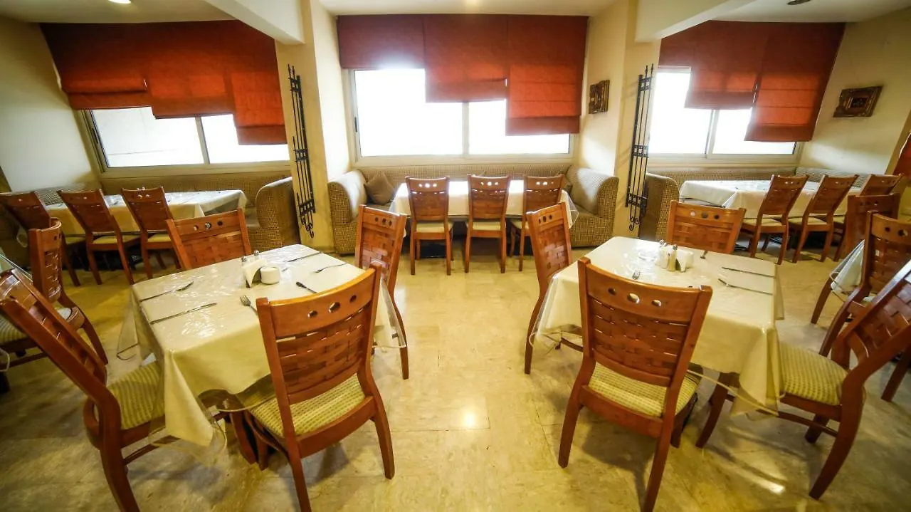 White House Hotel Jal el Dib