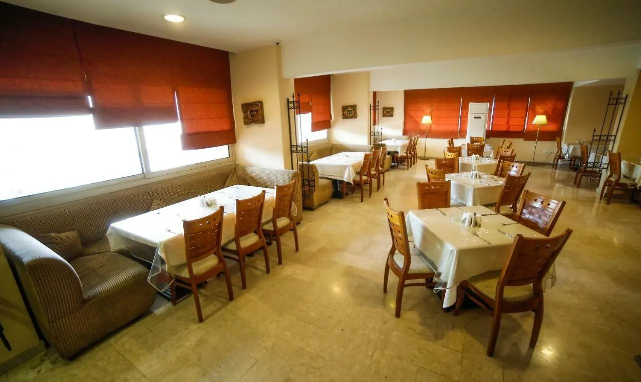White House Hotel Jal el Dib