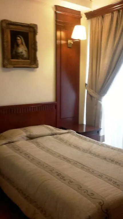 White House Hotel Jal el Dib